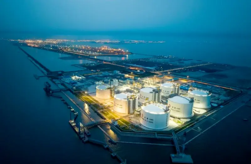 Menggalakkan pembaharuan kemudahan petrokimia dan kimia lama